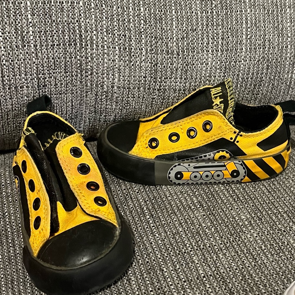 Converse All Star Infant Shoe Hard Sole Size 6 Construction Sand Toys
